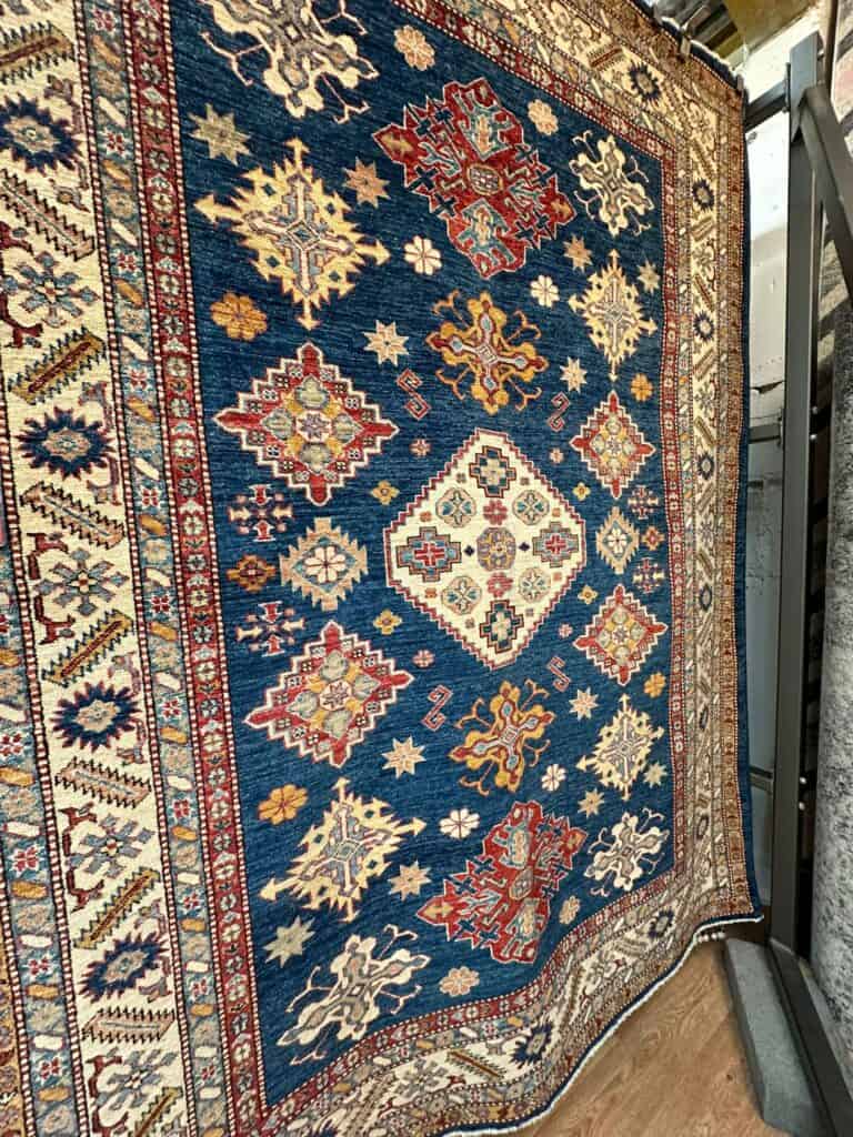 Image showing the design of a hanging traditional oriental rug 